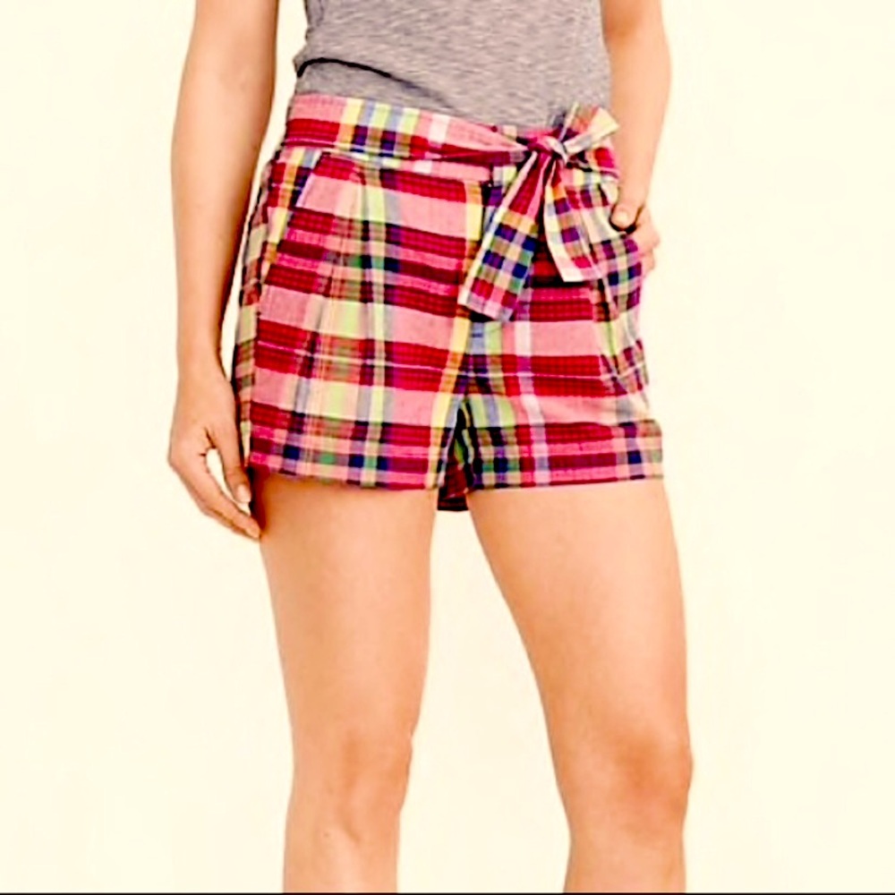 J-Crew multicolor plaid shorts with tie. - Picture 3 of 13